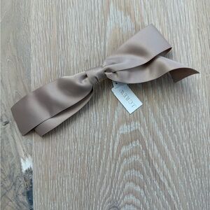 NWT J. Crew Lawrence Bow Barrett in Khaki